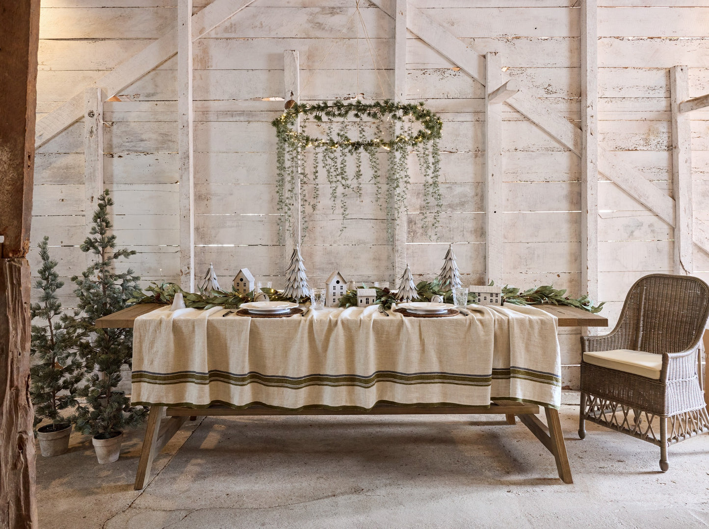 Hanging Centre Piece - Medium