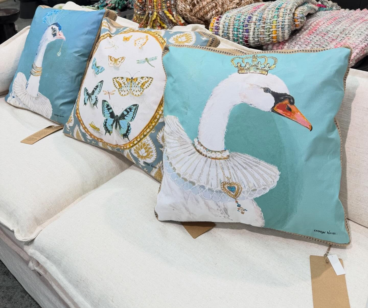 Art Cushion - Burlap Swan