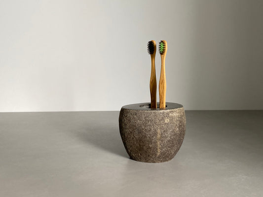 River Stone Toothbrush Vessel | Three Brush